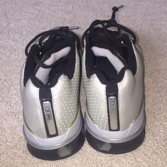 Adidas - Picture 2 of 7